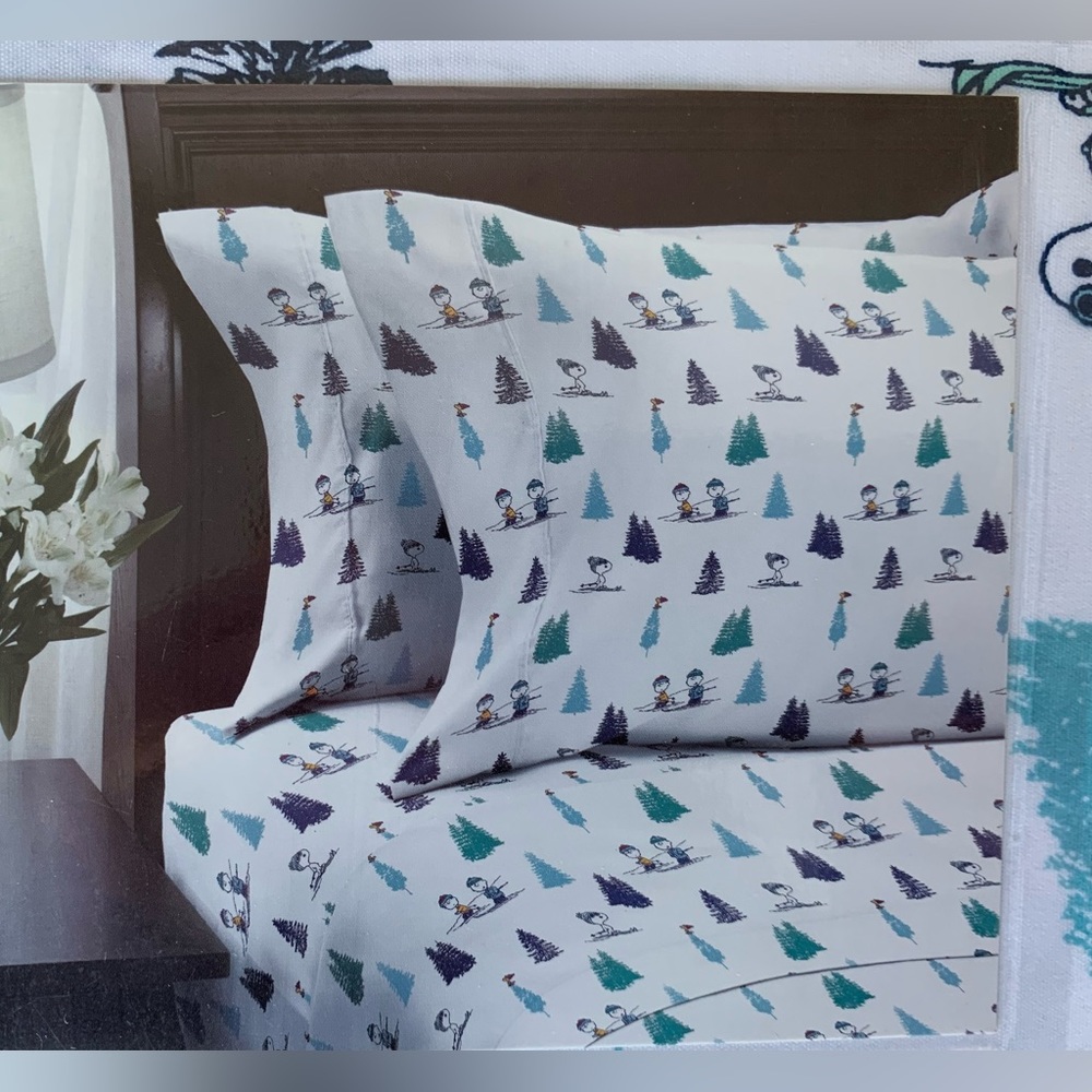 Peanuts Winter Sheet Set - Queen - Picture 3 of 4
